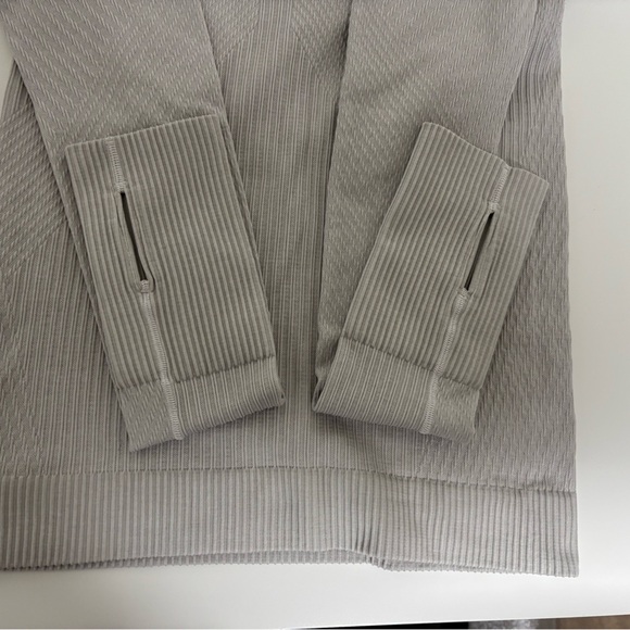 Lululemon Rest less Pullover - Picture 8 of 9